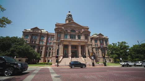 Wide-angle-shot-of-the-Tarrant-County-Courthouse-in-Fort-Worth,-Texas