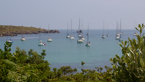 wide-shot-of-the-natural-harbour-on-St-Agnes-and-Gugh-at-the-Isles-of-Scilly