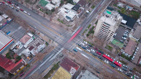 Santiago-De-Chile-Verkehr-Winter-Dämmerung-Zeitraffer