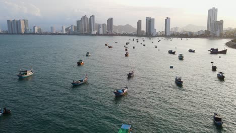 Fischerboot-An-Der-Küste-Vietnams