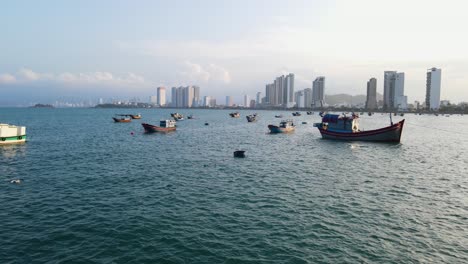 Fischerboote-An-Der-Küste-Von-Nha-Trang---Vietnam