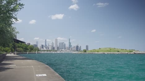 Tolle-Aussicht-Auf-Den-Chicagoer-See-Und-Die-Gebäude-In-Der-Innenstadt