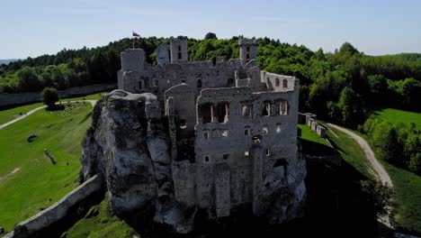 Rocks-Castle-in-Poland,-Europe