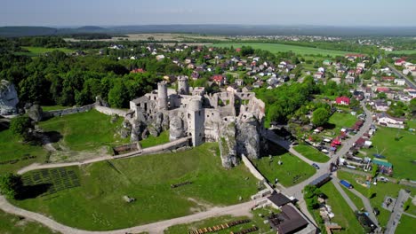 Ogordziniec-Castle-in-Poland,-Europe