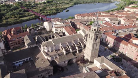 Bird's-eye-view-aerial-of-Iglesia-Santa-María-la-Mayor-in-Talavera-de-la-Reina
