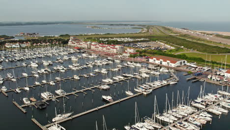 Dutch-Marina-With-Moorings-Over-Port-Zélande-In-Ouddorp,-Netherlands