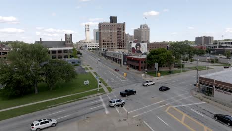 Pontiac,-Michigan-downtown-skyline-and-traffic-with-drone-video-moving-up