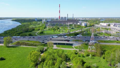 Drohnen-Luftaufnahmen-Von-Industriekraftwerken-In-Osteuropa