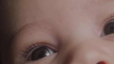 Makroaufnahme-Der-Augen-Eines-Kleinen-Jungen