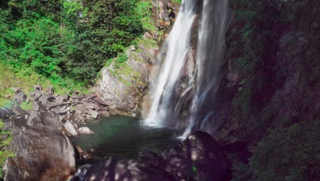 Kalmtal-Waterfall,-Passeier,-South-Tyrol,-Italy