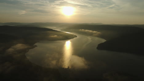Aerial-View-Of-Lake-Fort-Smith-At-Dawn-In-Arkansas,-USA---drone-shot