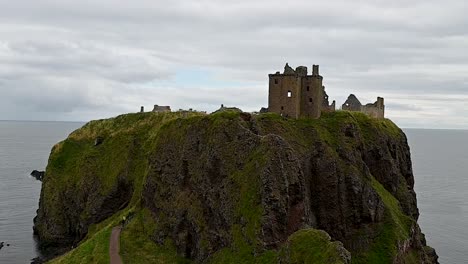 Schauen-Wir-Uns-Dunnottar-Castle,-Schottland,-Vereinigtes-Königreich-An