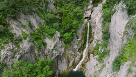 Aerial-Drone-Of-Gubavica-Waterfall-In-Cetina-River,-Dalmatia,-Croatia,-Europe