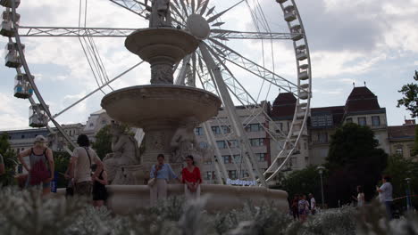Ferris-Wheel-in-Budapest-in-the-center-of-the-city-in-a-small-park