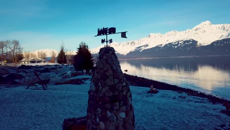 4K-Drohnenvideo-Von-Schneebedeckten-Bergen-Rund-Um-Seward,-Alaska-Im-Winter
