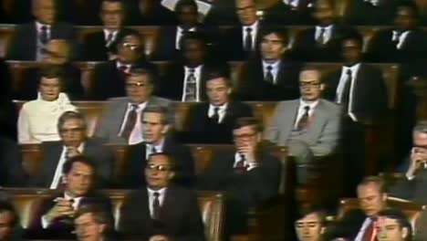 Kongress-Und-Senatoren-Der-Frühen-1980er-Jahre-Sitzen-Zusammen