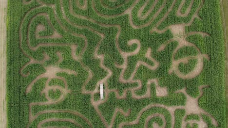 Luftaufnahme-Eines-Riesigen-Natürlichen-Labyrinths