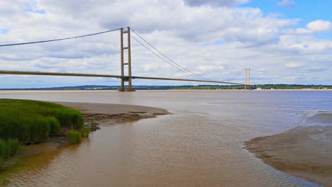 This-drone-video-captures-Humber-Bridge,-an-engineering-feat-and-the-12th-largest-suspension-span-on-Earth