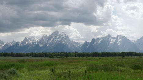 An-overcast-day-in-Grand-Tetons-National-Park