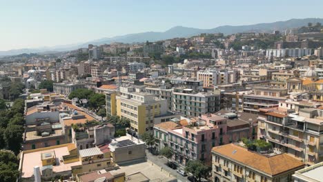 Filmische-Einspielung-Der-Stadt-Messina,-Italien
