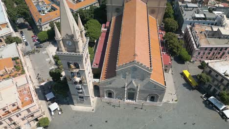 Der-Rückzug-Aus-Der-Luft-Zeigt-Die-Beeindruckende-Kathedrale-Von-Messina