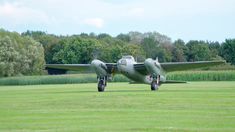 Video-of-the-famous-second-world-war-Mosquito-plane-and-Lincoln-Bomber-taxing-together-along-on-a-RAF-air-force-base-in-Lincolnshire-UK