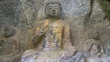 Buda-De-Piedra-Usuki,-Un-Tesoro-Nacional-De-Japón