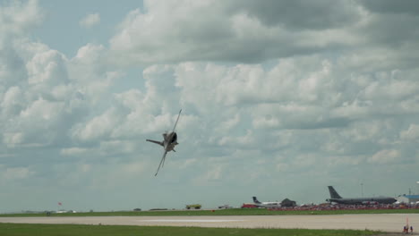 An-F-16-Viper-fighter-jet-does-a-low-pass-immediately-after-takeoff-during-an-air-show