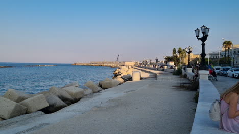Panoramablick-Auf-Die-Küste-Von-Bari-In-Apulien,-Italien