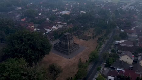 Beautiful-aerial-images-over-the-Mendut-temple-in-central-Java,-Indonesia