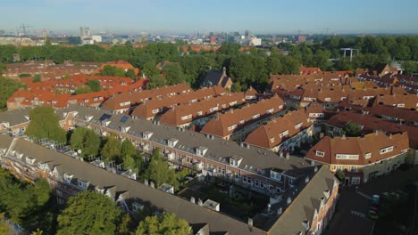 Amsterdam-Noord-Vogelbuurt,-Traditionelle-Niederländische-Wohnhäuser,-Teil-2-Von-4