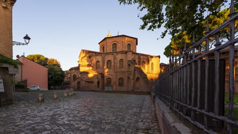 Time-lapse-of-San-Vitale-church,-one-of-the-most-important-examples-of-early-Christian-Byzantine-art-in-Europe,built-in-547,-Ravenna,-Emilia-Romagna,-Italy