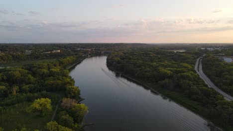 Drone-Shot-of-Mississippi-River-in-St
