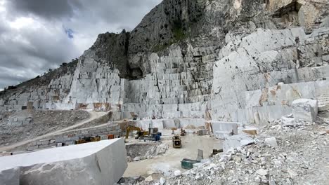 Tracking-Shot-of-Carrara-marble-caves