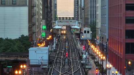 Trenes-Elevados-De-Chicago-Por-La-Noche