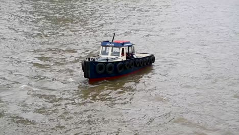 Pronto-Boot,-Themse,-London,-Vereinigtes-Königreich