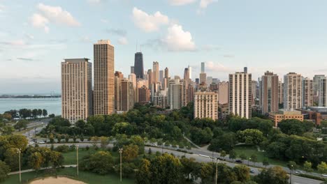 Chicago-skyline-timelapse-with-Lake-Shore-drive