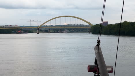 View-Of-Daniel-Carter-Beard-Bridge-In-Cincinnati,-Ohio---wide