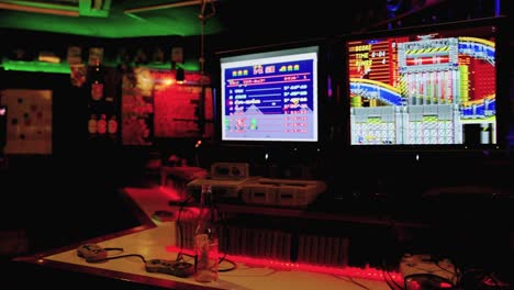 Retro-Video-Game-Arcade-and-Bar-in-Osaka-Japan