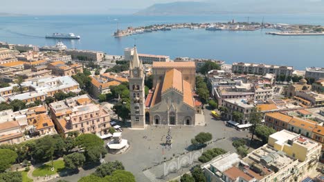 Amazing-Establishing-Shot-of-Messina-Cathedral-in-Sicilian-City