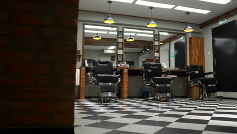 Authentic-haircut-for-men.-Barbershop-in-retro-style.-Steadicam-shot