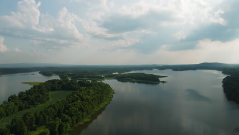 Stunning-aerial-view-of-pristine-area-around-the-Spadra-Park-in-Arkansas