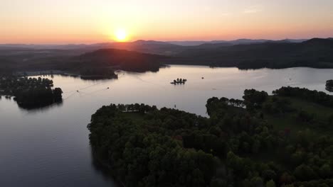 aerial-pullout-over-summersville-lake-west-virginia