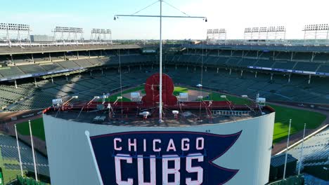 Chicago-Cubs,-Wrigley-Field