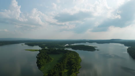 Breathtaking-bird's-eye-view-of-natural-islands-on-the-Lake-Dardanelle