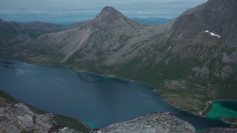 Paisaje-Montañoso-De-Salberget-Con-Indre-Selfjorden-En-El-Condado-De-Hedmark,-Noruega