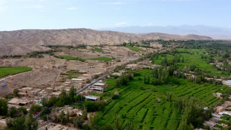 Vista-Panorámica-Del-Valle-De-La-Uva-De-Turpan,-Putaogou,-Xinjiang,-China