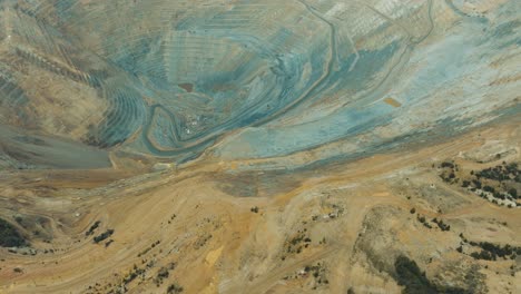 Looking-into-Bingham-Copper-Mine---the-largest-open-pit-mine-in-the-world---aerial-parallax