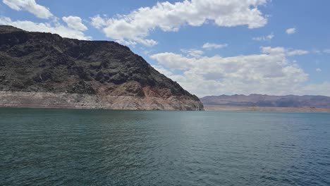 View-of-Mountain-Range-Around-Lake-Mead-from-a-Cruise-boat