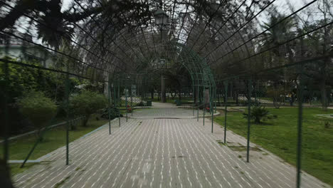 Parque-Santiago-Chile-Vista-Desde-Drone-Desde-Atrás